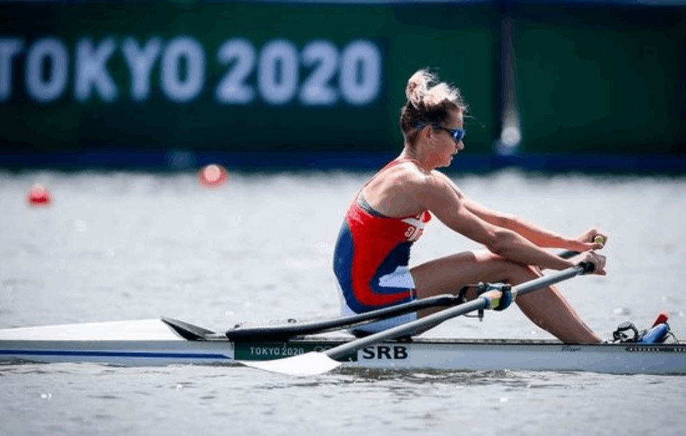 JOVANA  ARSIĆ U ČETVRTFINALU TOKIJA: Srpska veslačica uspešno startovala na OLIMPIJADI!